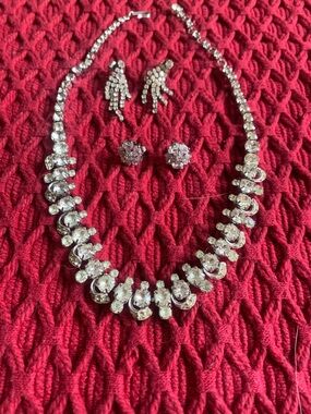 Crystal Statement Necklace and Earring Set - Silver Tone